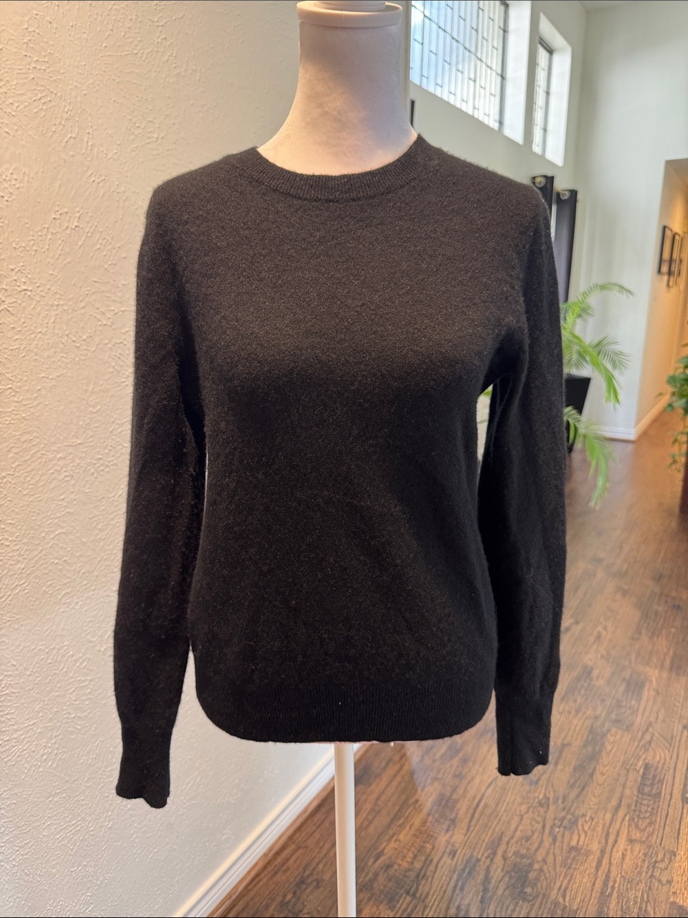 Uniqlo Black Crewneck Sweater - Soft Knit Layer